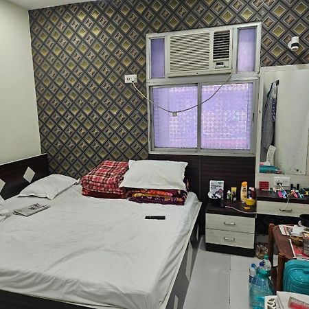 Hotel Elliot Comfort Inn Καλκούτα Εξωτερικό φωτογραφία