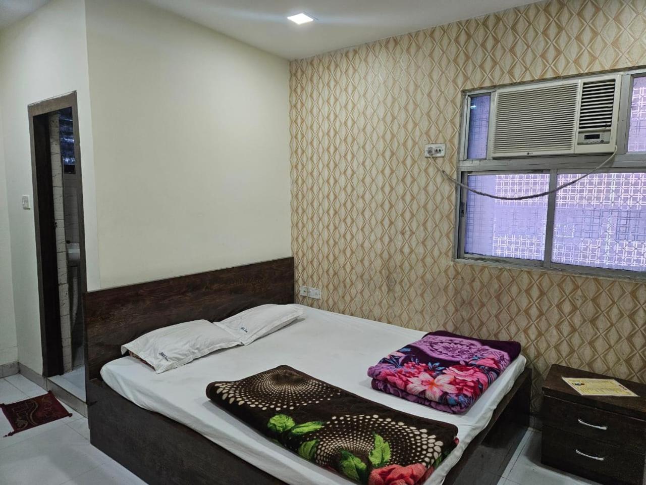 Hotel Elliot Comfort Inn Καλκούτα Εξωτερικό φωτογραφία